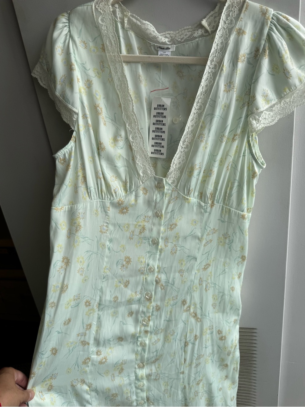 Kimchi Blue Urban‎ Outfitters Lace Slip Dress NWT L - Picture 10 of 10